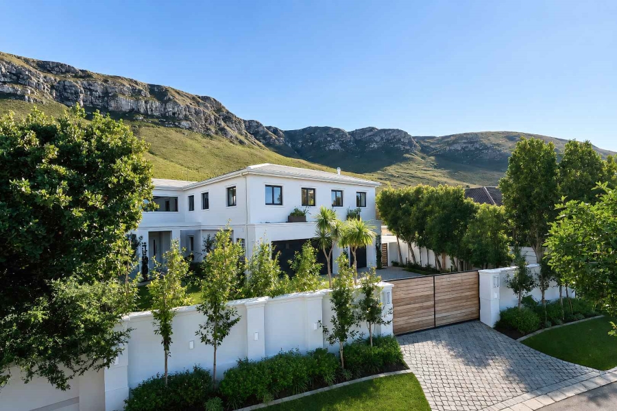 6 Bedroom Property for Sale in Hermanus Heights Western Cape